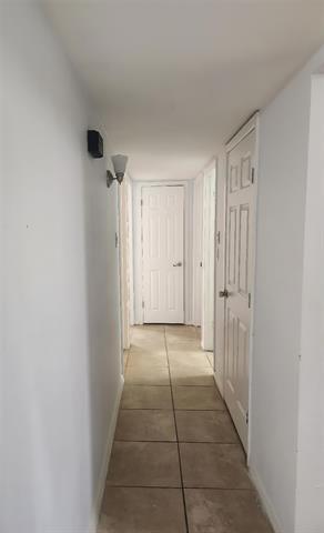 Building Photo - 321 N Cottonwood Dr