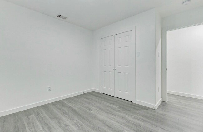 Building Photo - 8218 Bigwood St