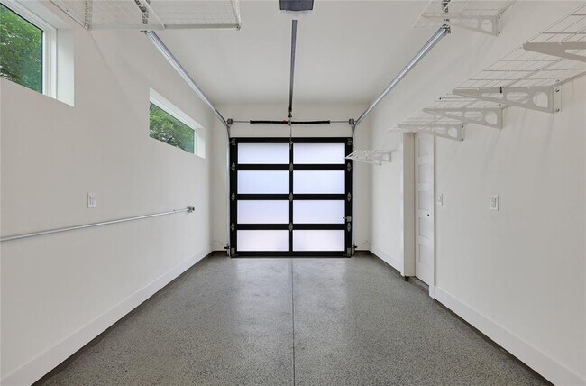 Building Photo - 108 Tillery St