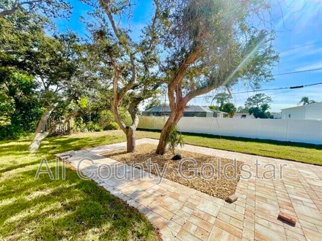 Building Photo - 1487 Keyway Rd