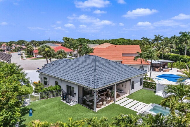 Building Photo - 10852 La Salinas Cir