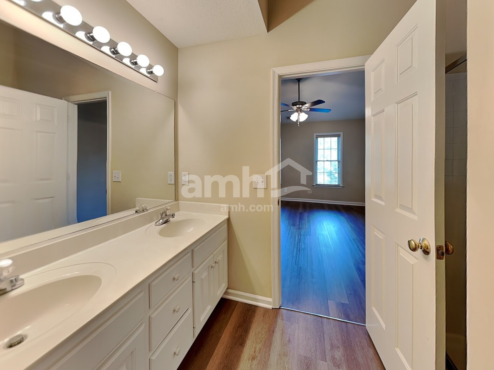 Building Photo - 509 Crystal Hill Ct