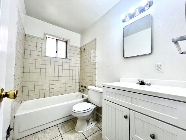 Building Photo - 536 Chama St SE