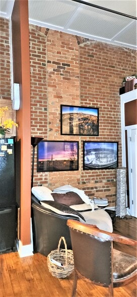 Condo TV Den - 1535 Caraleigh Mills Ct