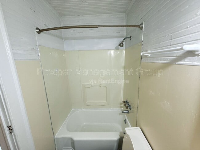 Building Photo - 93 Tradd St