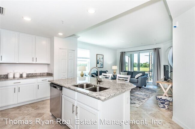 Building Photo - 14051 Heritage Landing Blvd