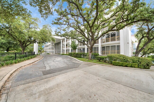 Building Photo - 5050 Ambassador Way