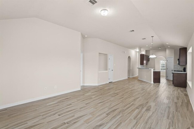 Building Photo - 10918 Barker View Dr