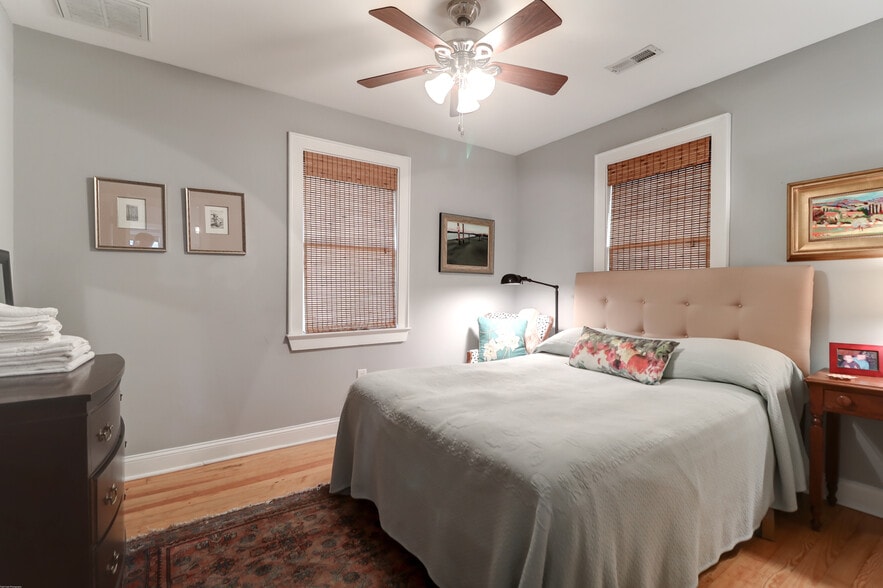 Building Photo - 1 Darlington Ave