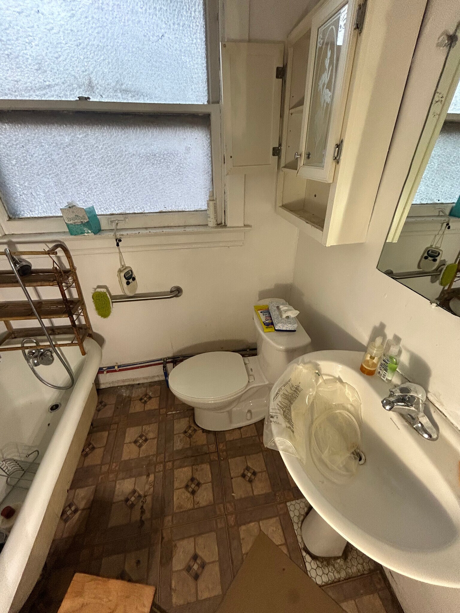 Building Photo - 5479 Claxton Ave