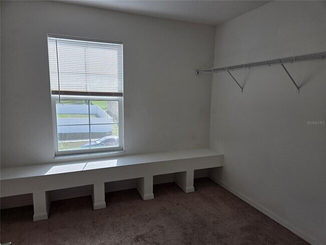 Building Photo - 5040 Beauclair St