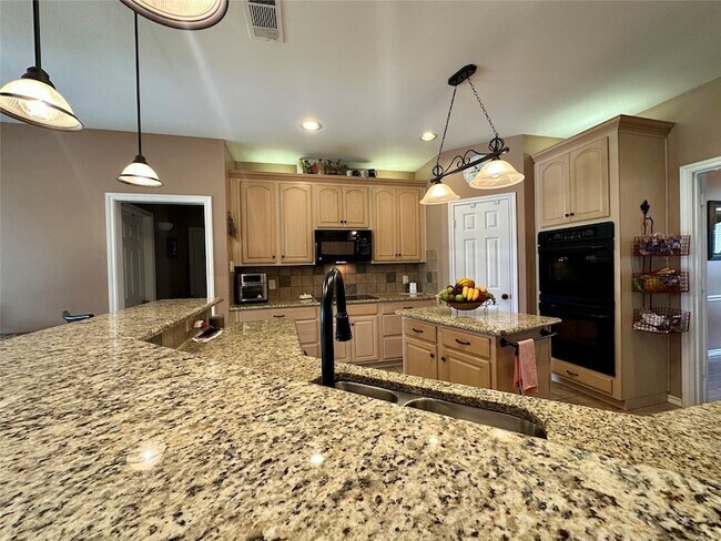 Building Photo - 2610 Jakes Ct