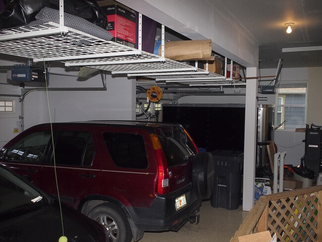 Building Photo - ***PENDING APPLICATION***Impressive Dog Fr...