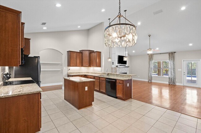 Building Photo - 23904 Tullamore Dr