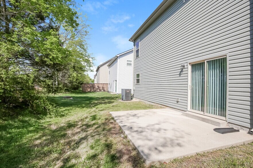 Building Photo - 1834 Warmingfield Dr