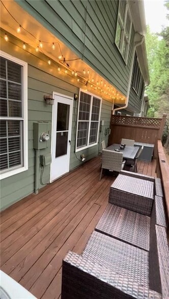 Building Photo - 2396 Meadow Falls Ln