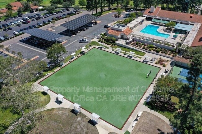 Building Photo - 12576 Oaks N Dr