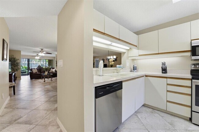 Building Photo - 5501 Ashton Way