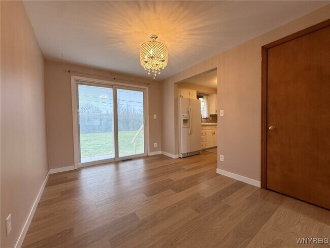 Building Photo - 6 Towerwood Rd