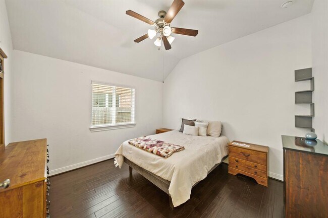Building Photo - 7413 Woodward Springs Dr