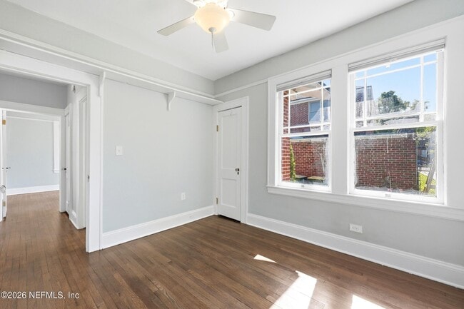 Building Photo - 2614 Dellwood Ave