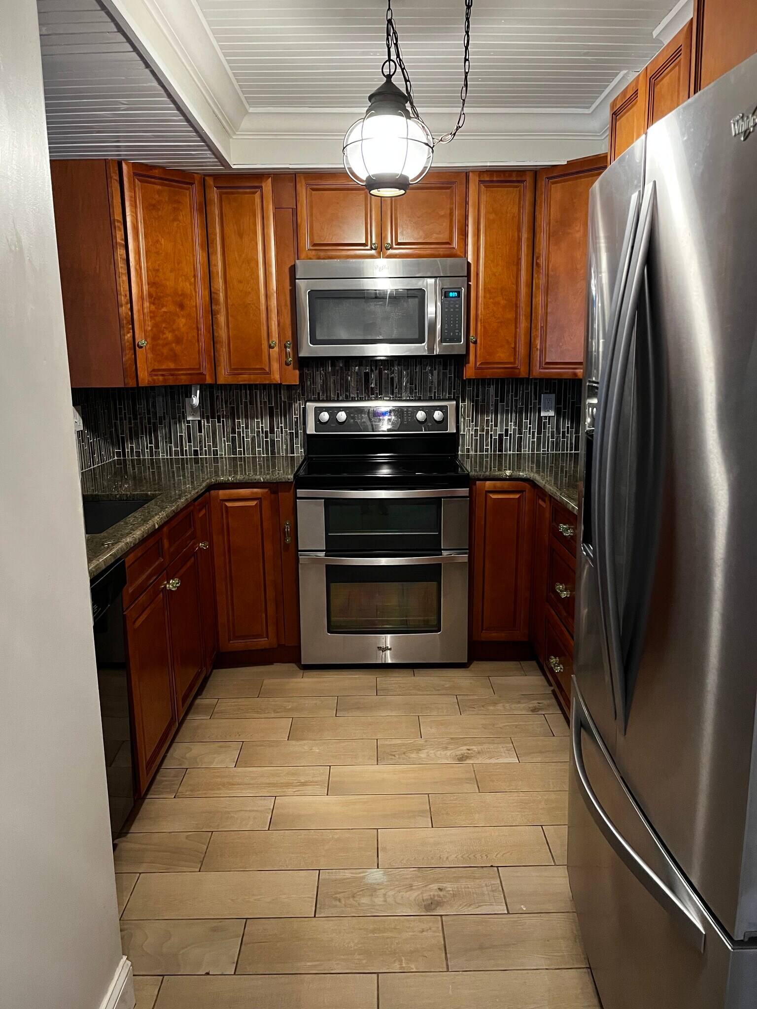 Updated unit and kitchen appliances - 1224 S Peninsula Dr
