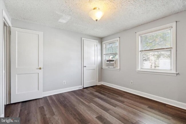 Building Photo - 620 MacDade Blvd