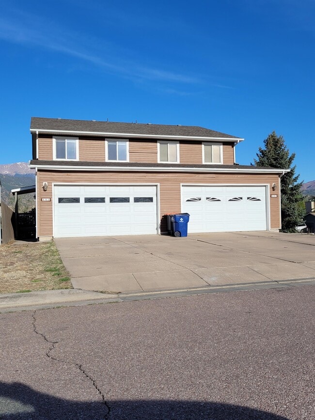 Building Photo - 480 N Limit St