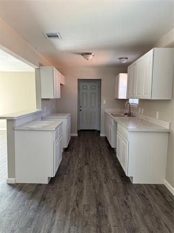 Building Photo - 2820 Oates Dr