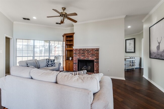 Building Photo - 168 Hunters Glen