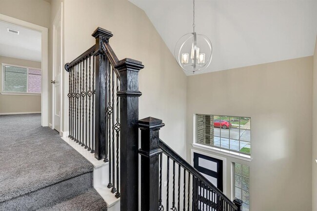 Building Photo - 7011 Winterberry Gln Ln