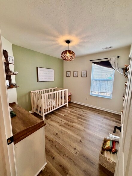 Building Photo - 3230 Monterey Dr