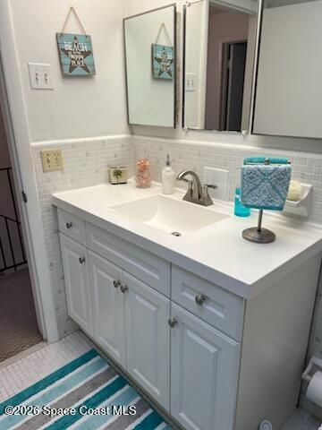 Building Photo - 2497 Country Club Dr