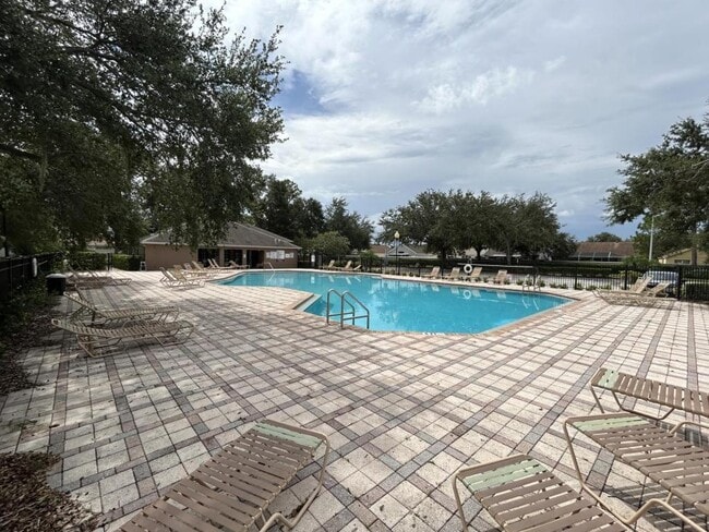 Building Photo - 12436 Dawn Vista Dr