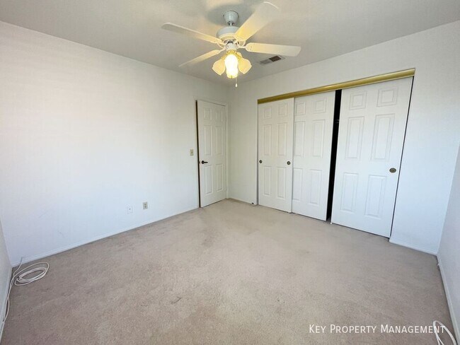 Building Photo - 420 Crater Ct