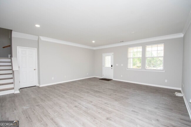 Building Photo - 179 Scenic Hills Dr