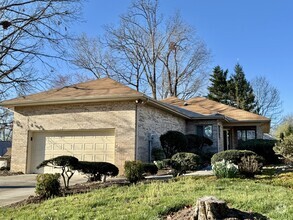 Building Photo - 201 Toqua Greens Ln