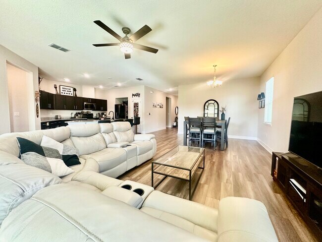 Building Photo - 1256 Potenza Dr