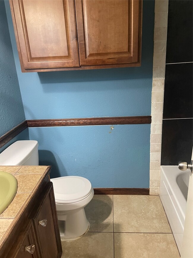 Building Photo - 10751 Corona Ln