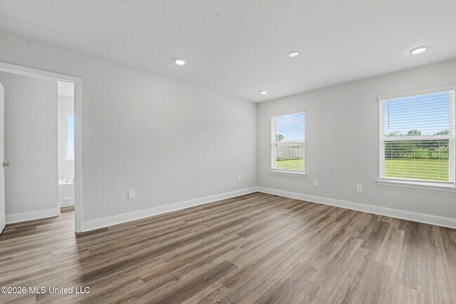 Building Photo - 107 Mill St