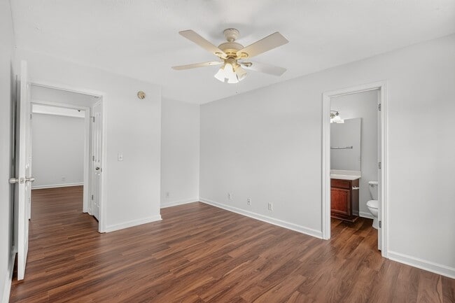 Building Photo - 407 Arapaho Dr