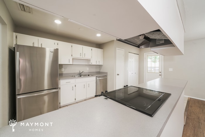 Building Photo - 3407 Groveview Dr