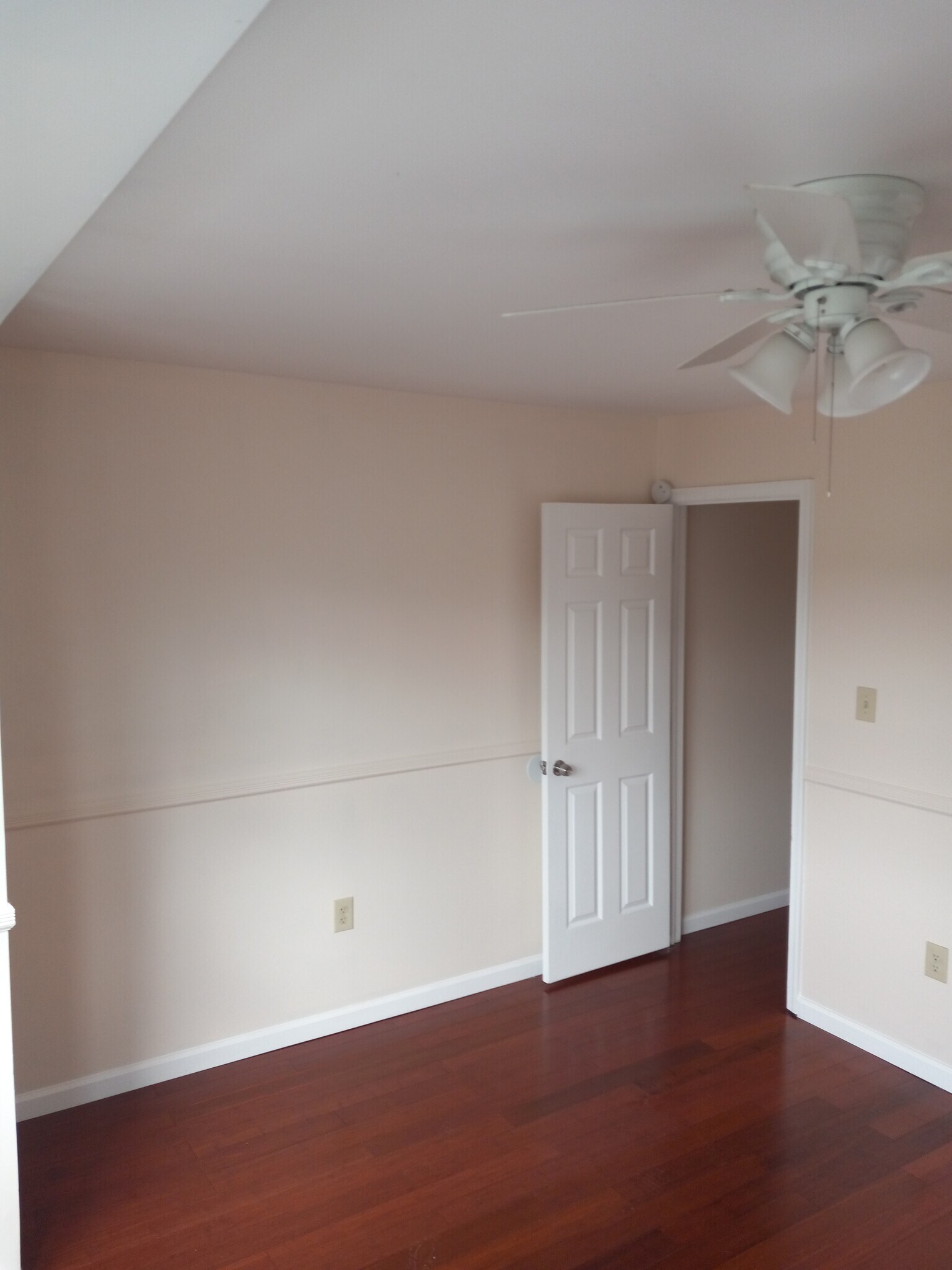 Building Photo - 735 N 12th St