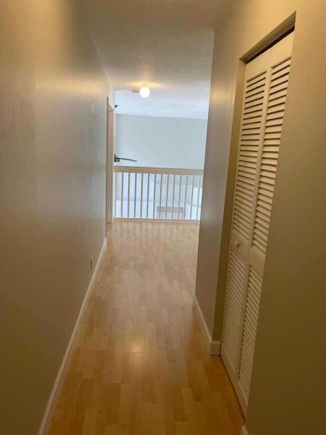 Building Photo - 20886 Avenel Run
