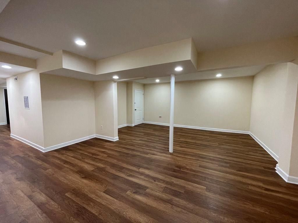 Building Photo - 2106 Pawnee Dr SE