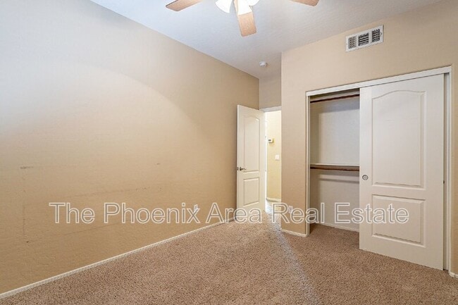 Building Photo - 2287 W Periwinkle Way