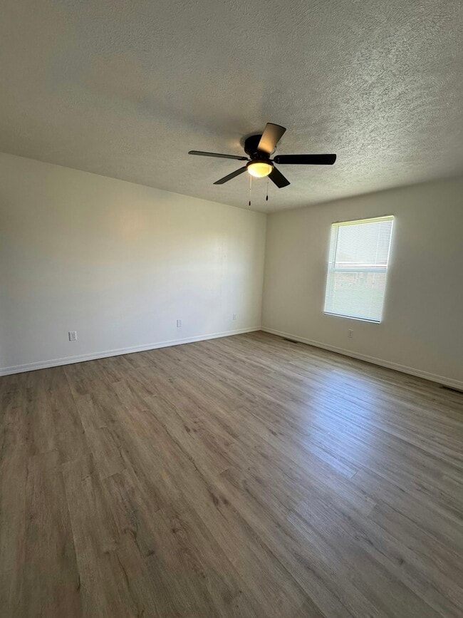 Building Photo - 701 McLean Ct