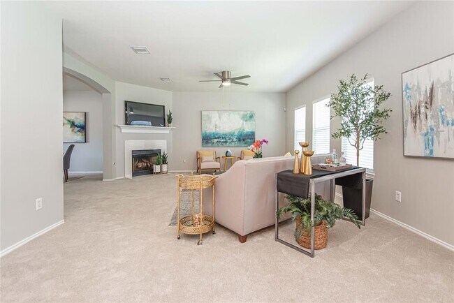 Building Photo - 30111 Luna Lakes Dr