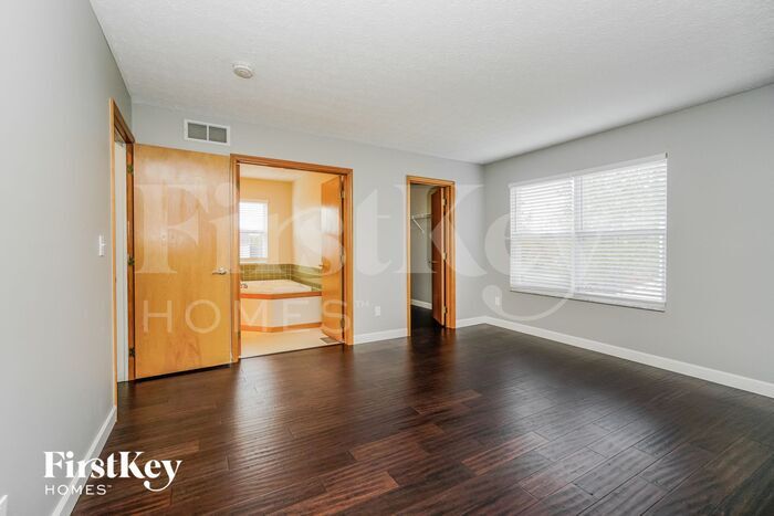 Building Photo - 1896 Berwick Ct