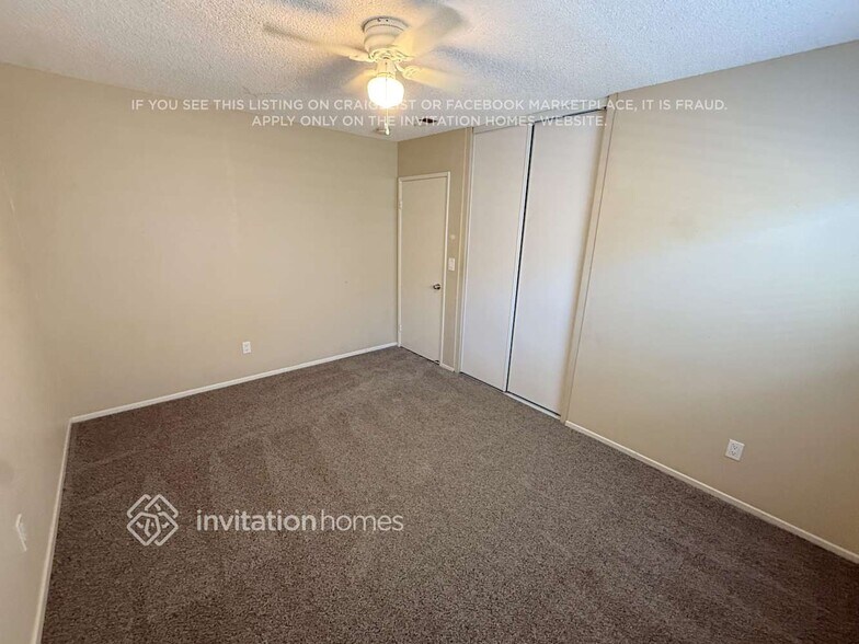 Building Photo - 748 E Turmont St